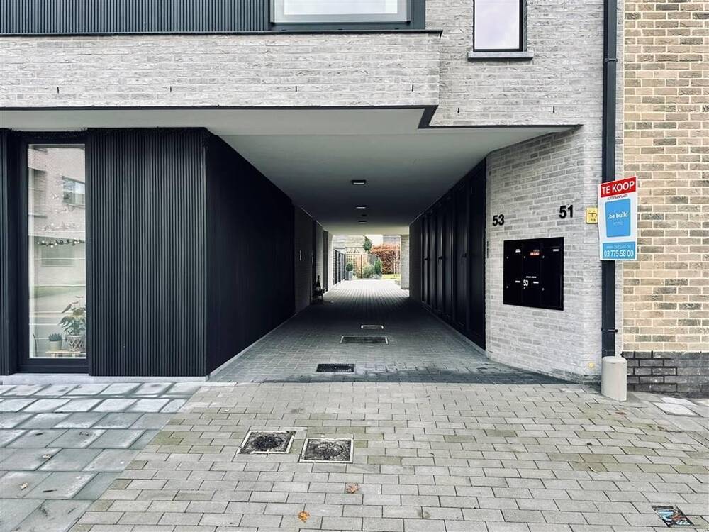 Parking & garage te  koop in Sint-Gillis-Waas 9170 7500.00€  slaapkamers m² - Zoekertje 4871