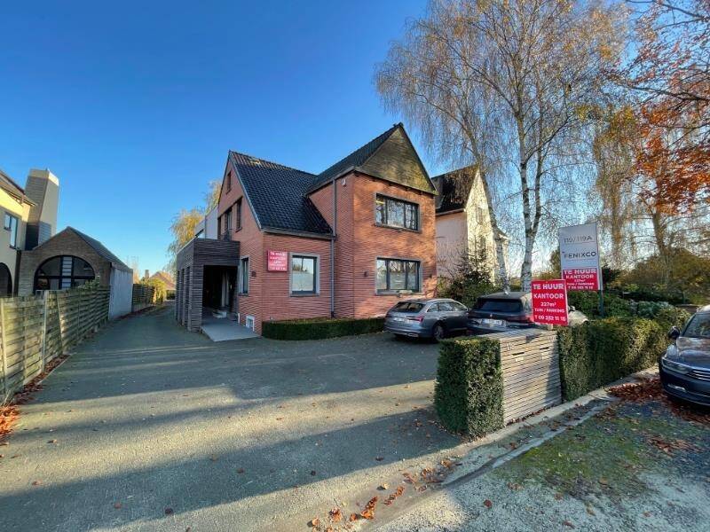 Handelszaak te  huur in Melle 9090 850.00€  slaapkamers 25.00m² - Zoekertje 4720