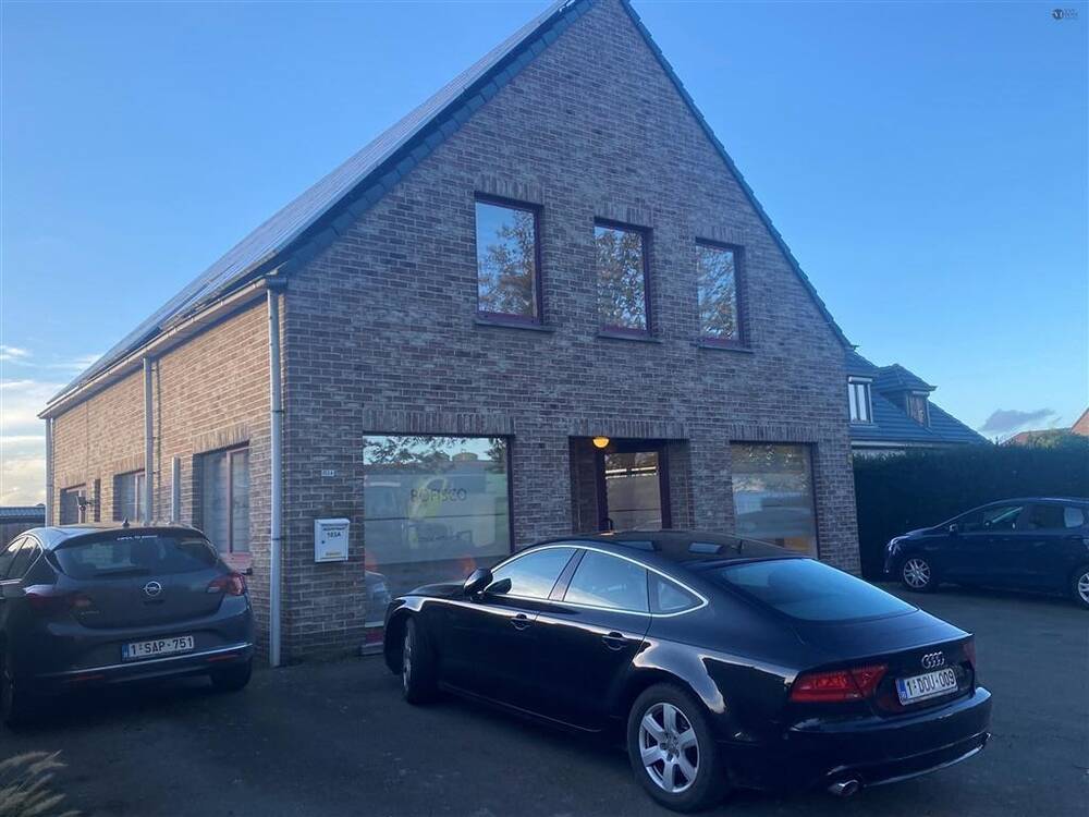 Handelszaak te  huur in Sint-Gillis-Waas 9170 1750.00€  slaapkamers 207.00m² - Zoekertje 8739