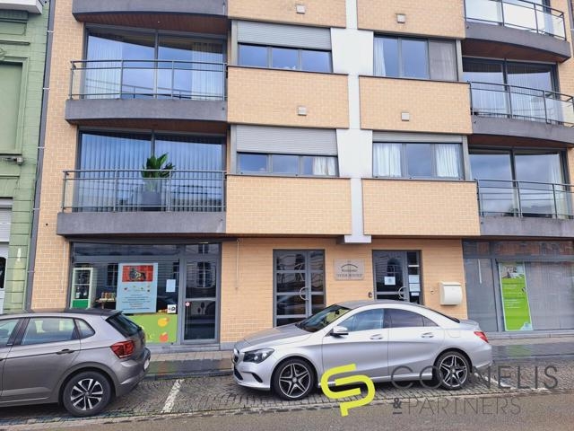 Handelszaak te  huur in Geraardsbergen 9500 1250.00€ 0 slaapkamers m² - Zoekertje 9859