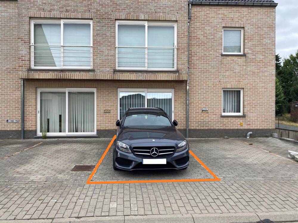 Parking & garage te  koop in Herzele 9550 6000.00€  slaapkamers m² - Zoekertje 14010