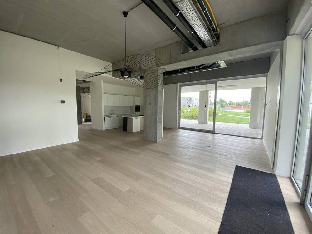 Handelszaak te  koop in Lokeren 9160 233000.00€  slaapkamers 162.00m² - Zoekertje 14394