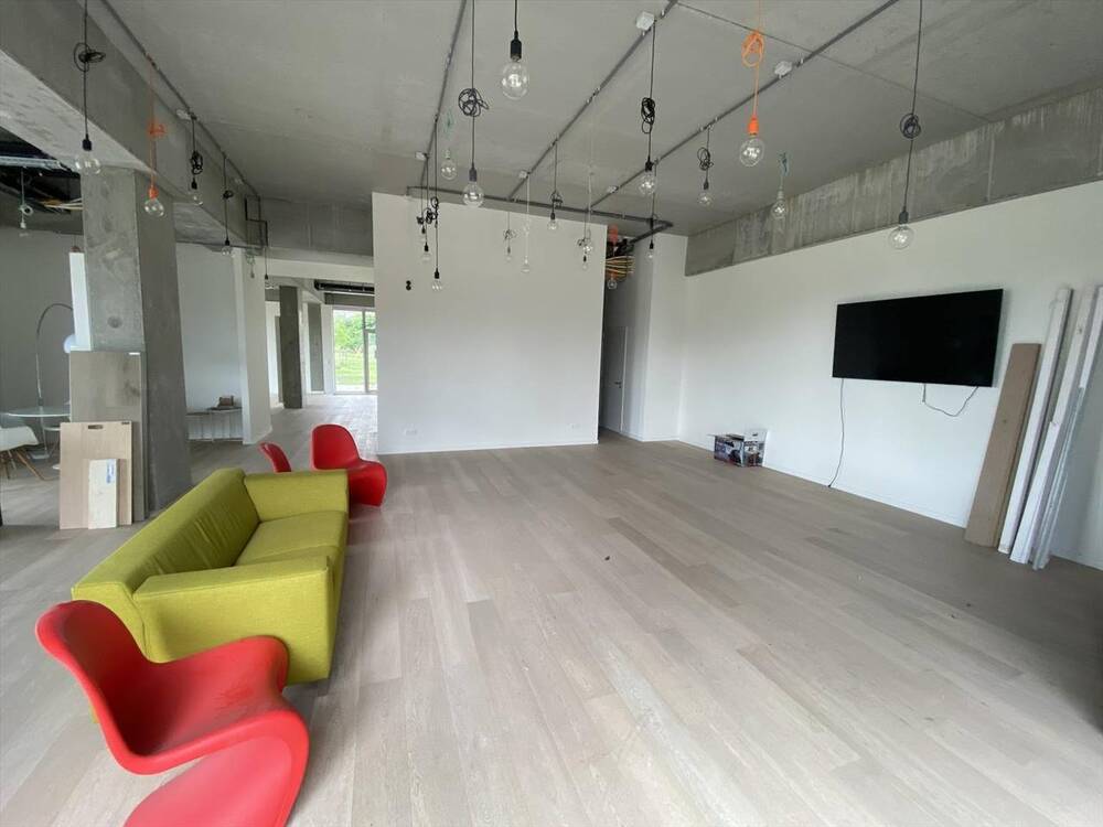 Handelszaak te  koop in Lokeren 9160 450000.00€  slaapkamers 288.00m² - Zoekertje 14398