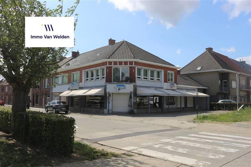 Handelszaak te  koop in Oudenaarde 9700 459000.00€ 4 slaapkamers 445.00m² - Zoekertje 15198
