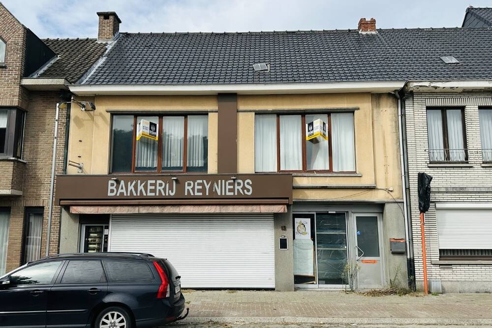 Handelszaak te  koop in Vrasene 9120 260000.00€ 0 slaapkamers m² - Zoekertje 17440