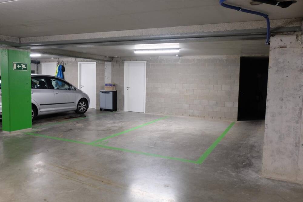 Parking & garage te  koop in Buggenhout 9255 21000.00€  slaapkamers m² - Zoekertje 20569