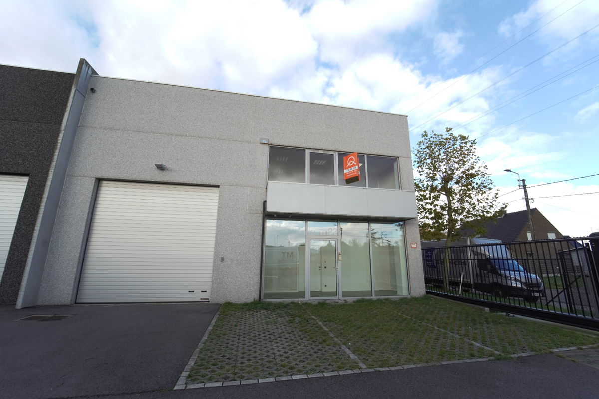 Industrie te  huur in Destelbergen 9070 1000.00€  slaapkamers m² - Zoekertje 276086