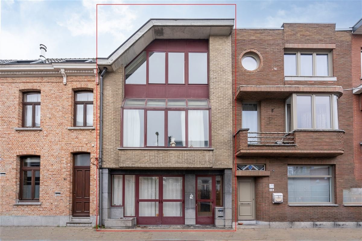 Appartementsgebouw te  koop in Nieuwkerken-Waas 9100 299000.00€ 3 slaapkamers 203.00m² - Zoekertje 86116