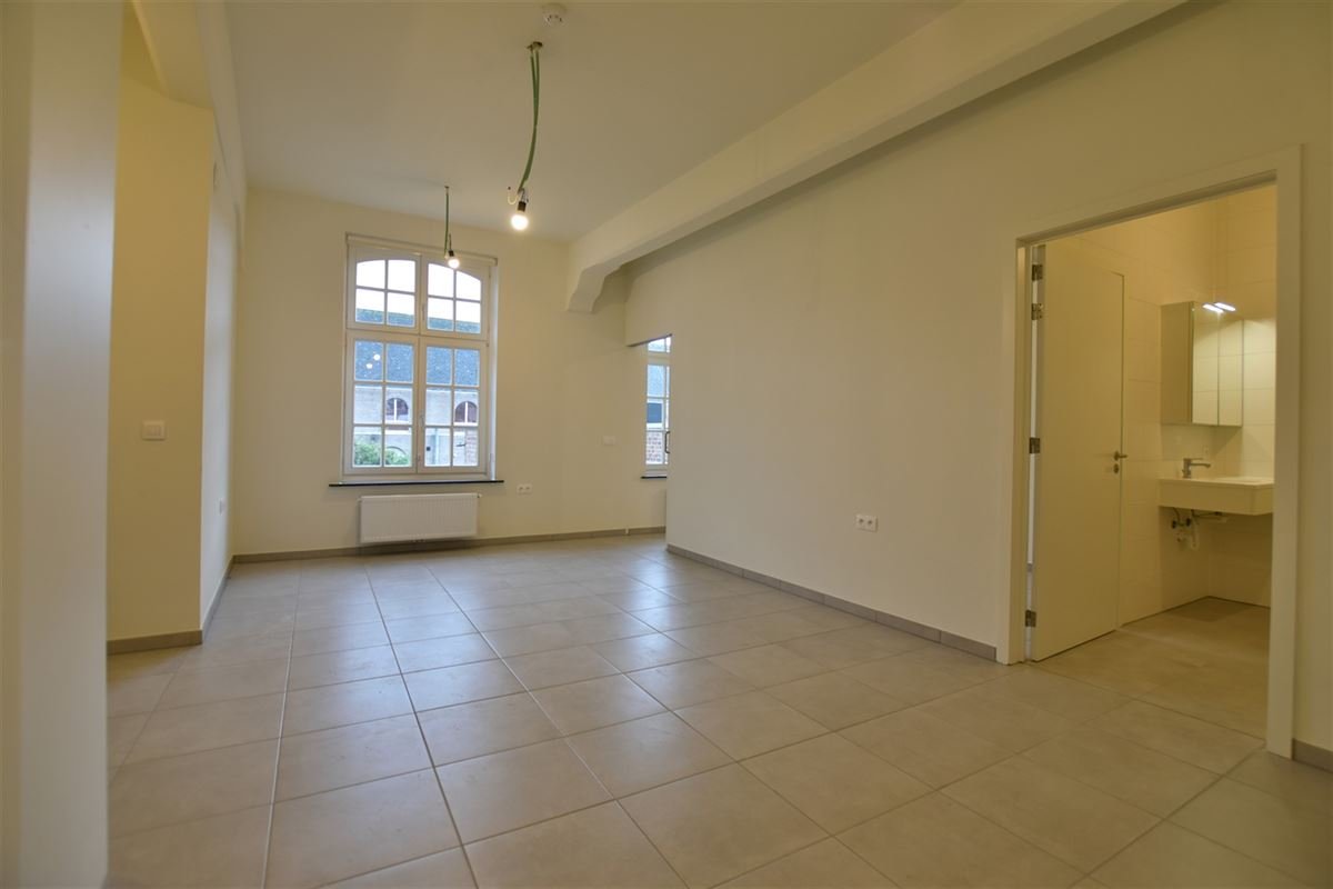 Appartement te  huur in Dendermonde 9200 942.00€ 1 slaapkamers 53.00m² - Zoekertje 86769