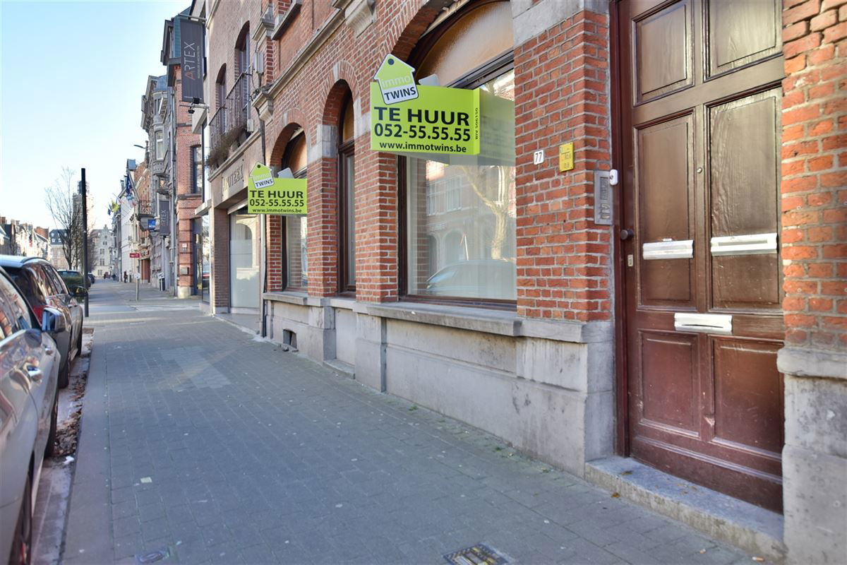 Commerciële ruimte te  huur in Dendermonde 9200 800.00€ 5 slaapkamers 87.00m² - Zoekertje 276495