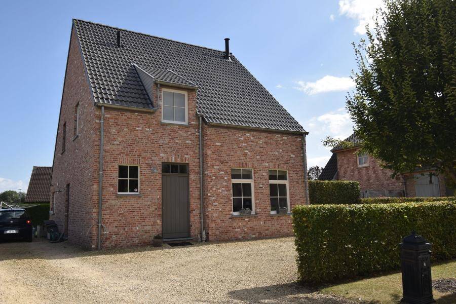 Huis te  koop in Dikkelvenne 9890 434732.00€ 3 slaapkamers m² - Zoekertje 24721