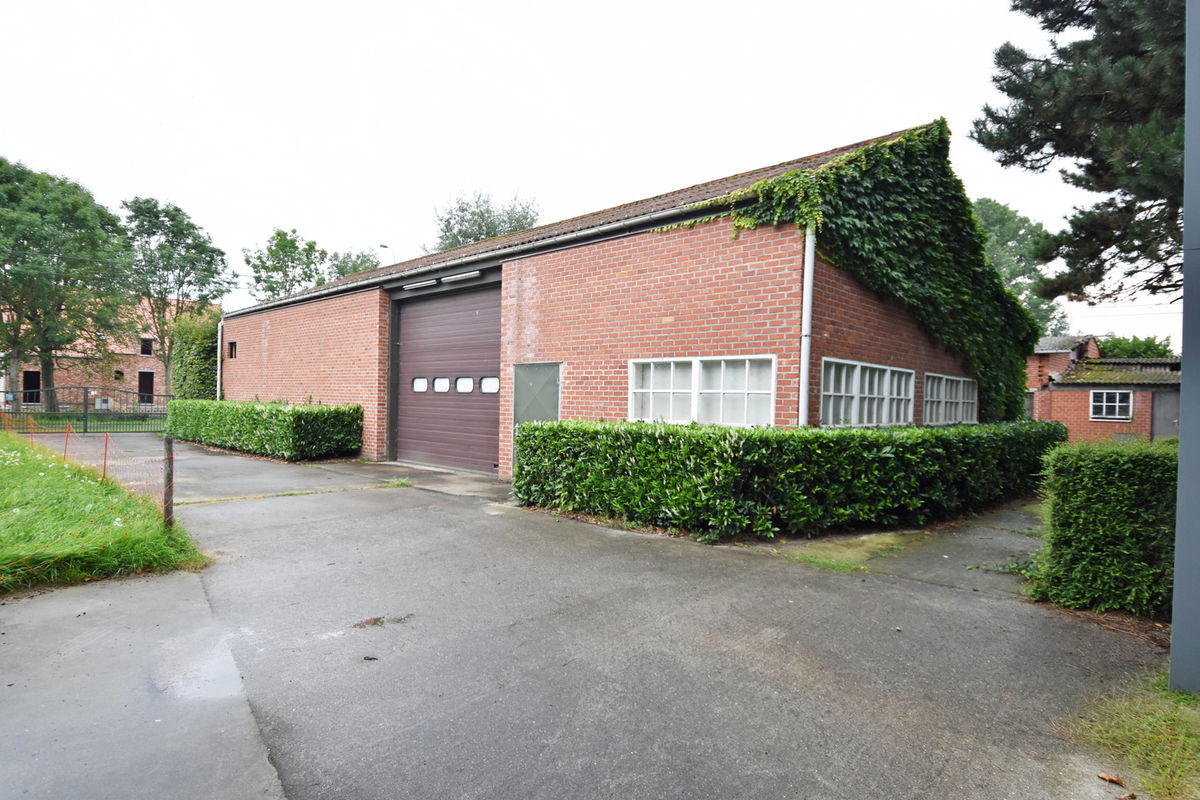 Industrie te  huur in Eeklo 9900 400.00€  slaapkamers 80.00m² - Zoekertje 277087