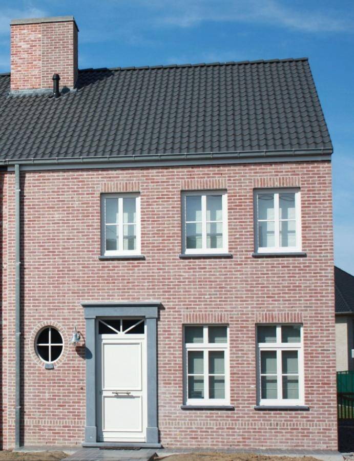 Huis te  koop in Nederename 9700 318265.00€ 3 slaapkamers m² - Zoekertje 30678