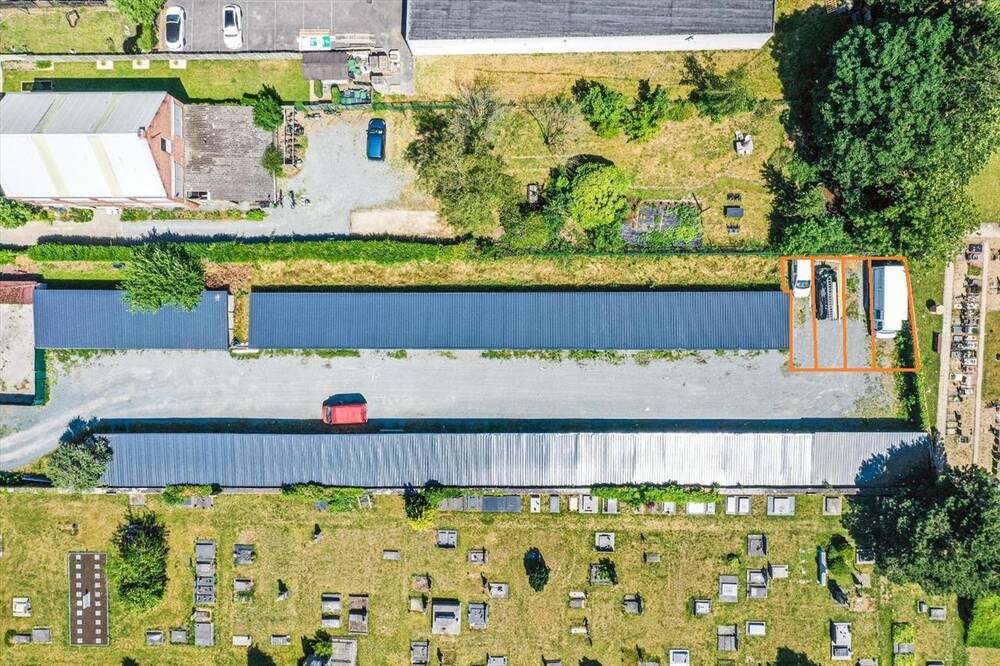 Parking & garage te  koop in Dendermonde 9200 8900.00€  slaapkamers m² - Zoekertje 32910