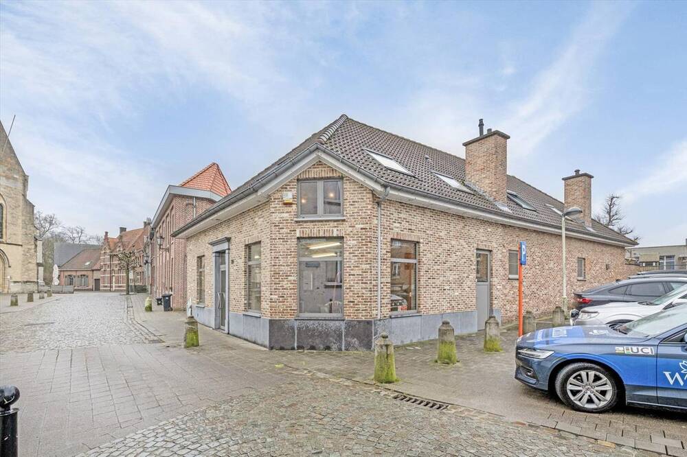 Huis te  koop in Bazel 9150 595000.00€ 4 slaapkamers 284.00m² - Zoekertje 33215