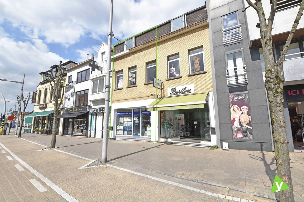 Commerciële ruimte te  huur in Eeklo 9900 1700.00€  slaapkamers 145.00m² - Zoekertje 277364