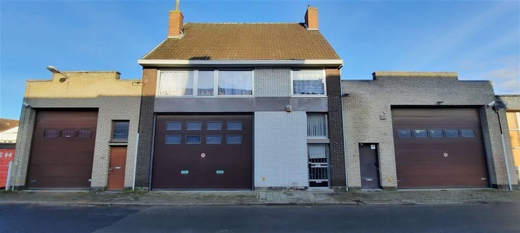 Handelszaak te  koop in Mariakerke 9030 1024000.00€  slaapkamers 844.00m² - Zoekertje 34798