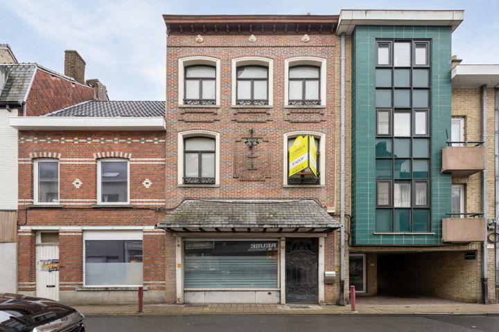 Mixgebouw te  koop in Geraardsbergen 9500 185000.00€ 4 slaapkamers 250.00m² - Zoekertje 277517