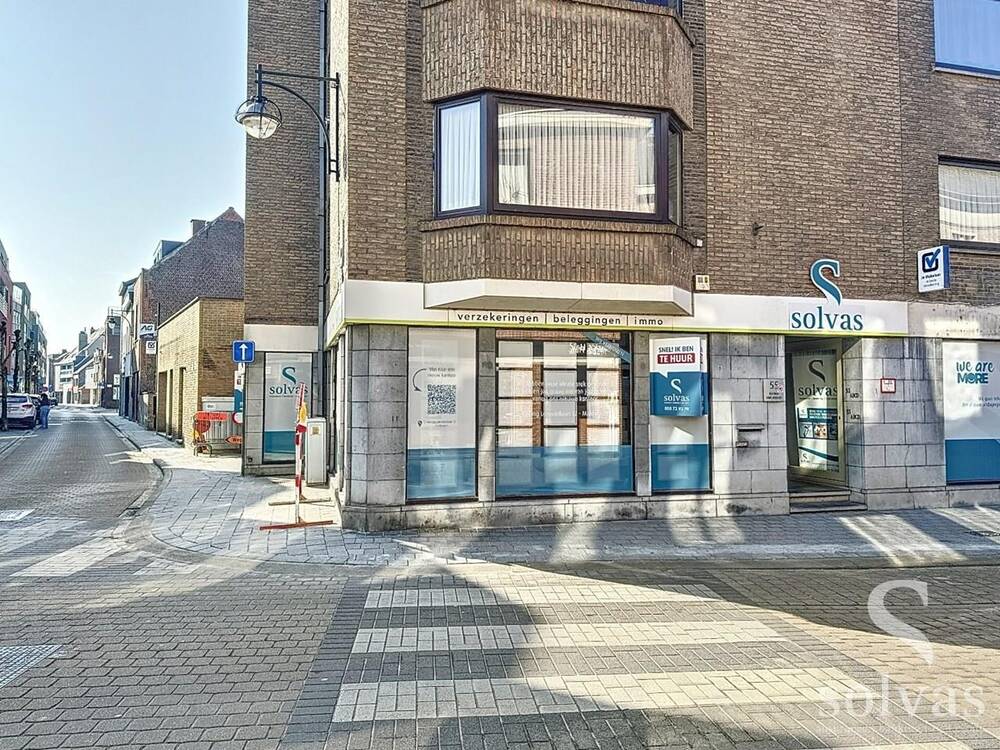 Handelszaak te  huur in Maldegem 9990 1350.00€  slaapkamers m² - Zoekertje 39500