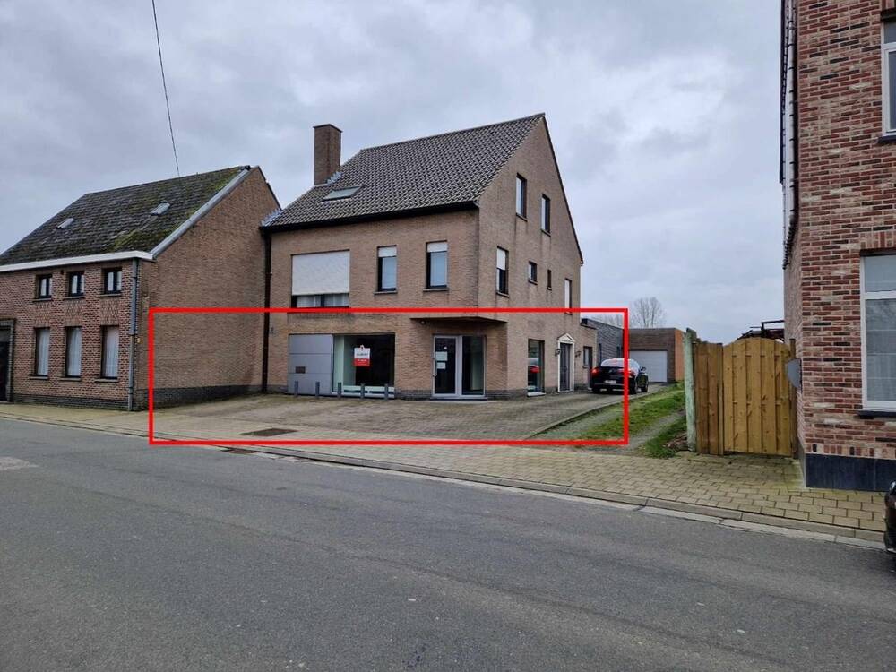 Handelszaak te  huur in Oordegem 9340 1700.00€  slaapkamers m² - Zoekertje 39958