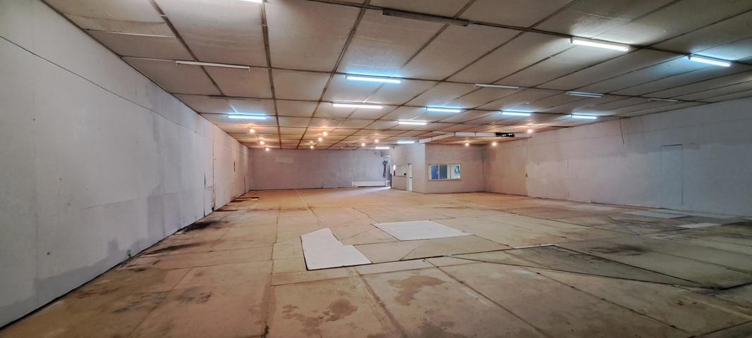 Commerciële ruimte te  koop in Ninove 9400 289000.00€  slaapkamers 500.00m² - Zoekertje 277818