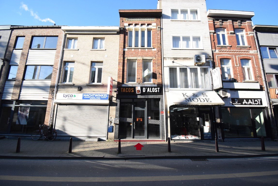 Commerciële ruimte te  koop in Aalst 9300 249000.00€ 2 slaapkamers 122.00m² - Zoekertje 89964