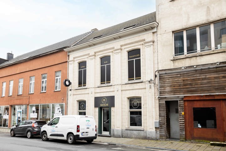 Commerciële ruimte te  koop in Aalst 9300 450000.00€  slaapkamers 240.00m² - Zoekertje 90069