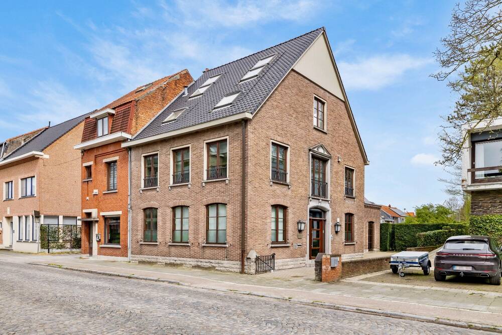 Herenhuis te  koop in Lokeren 9160 599000.00€ 4 slaapkamers 320.00m² - Zoekertje 278090