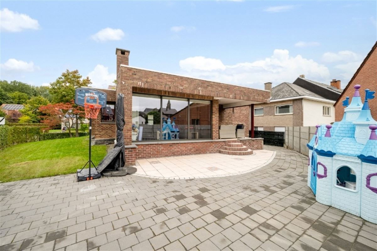 Huis te  koop in Welle 9473 475000.00€ 5 slaapkamers 195.00m² - Zoekertje 278205