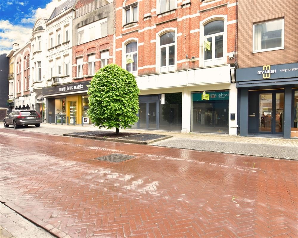 Commerciële ruimte te  koop in Dendermonde 9200 379000.00€ 5 slaapkamers 204.00m² - Zoekertje 90686