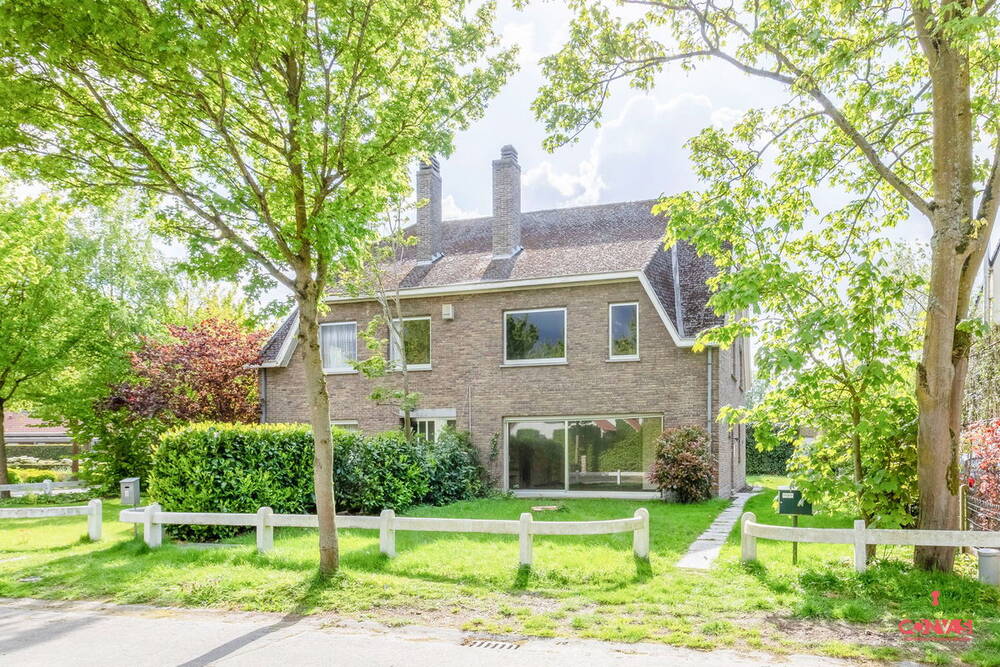 Huis te  koop in Mariakerke 9030 399000.00€ 3 slaapkamers 236.00m² - Zoekertje 278556