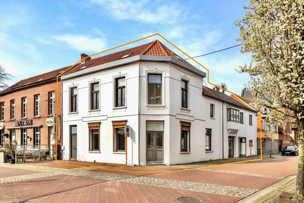 Herenhuis te  koop in Hamme 9220 849000.00€ 6 slaapkamers 513.00m² - Zoekertje 91399