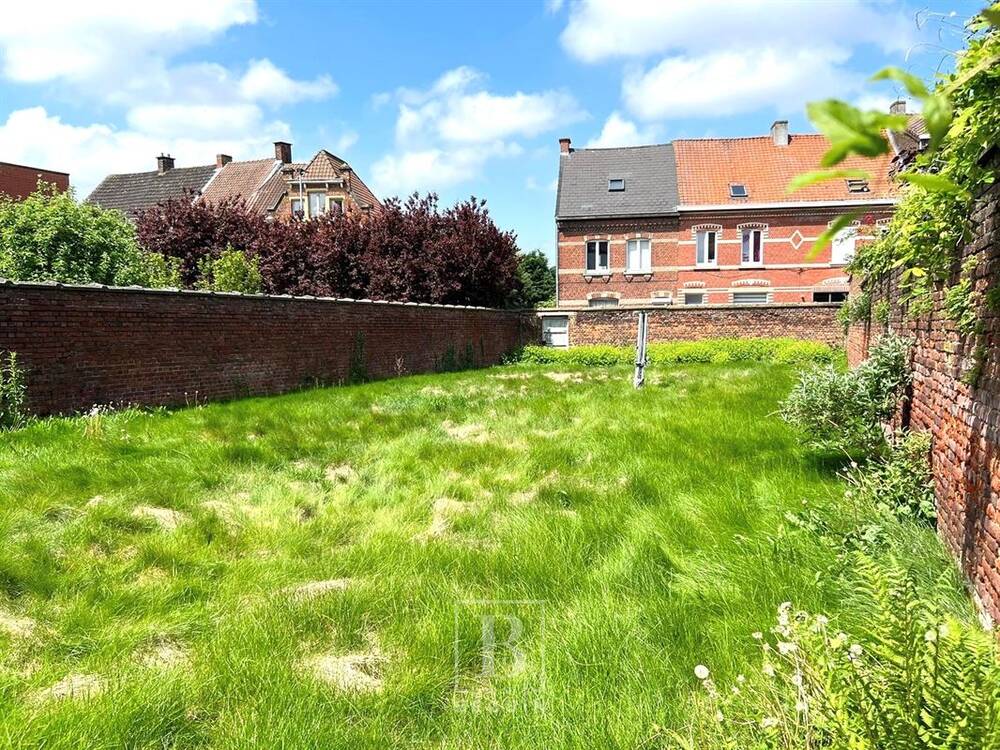 Bouwgrond te  koop in Ronse 9600 150000.00€ 1 slaapkamers m² - Zoekertje 279002