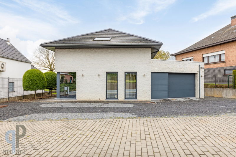 Huis te  koop in Voorde 9400 569000.00€ 3 slaapkamers 293.00m² - Zoekertje 279016