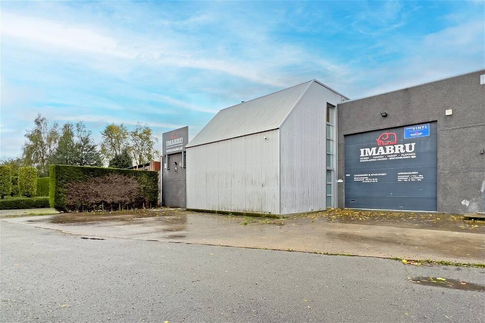 Industrie te  koop in Eeklo 9900 810000.00€  slaapkamers 935.00m² - Zoekertje 92324