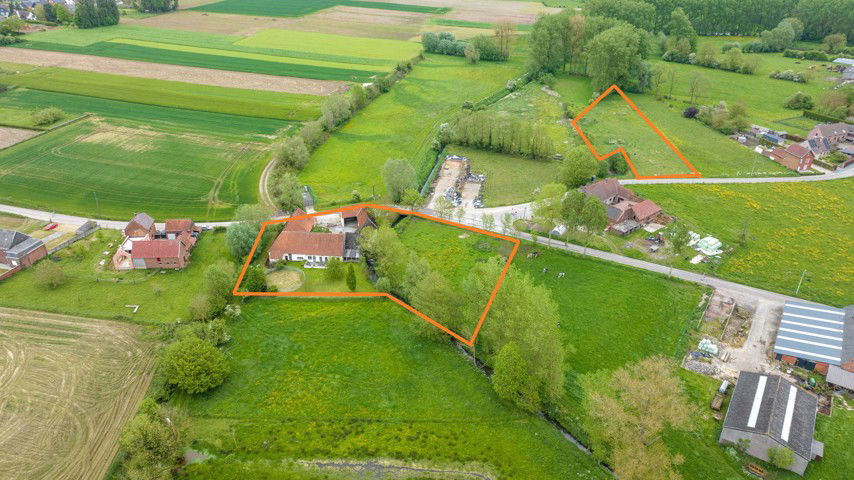 Boerderij te  koop in Sint-Martens-Lierde 9572 495000.00€ 2 slaapkamers 179.00m² - Zoekertje 279030