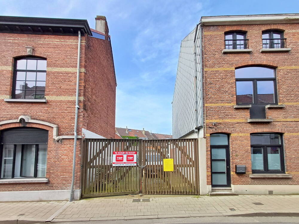 Bouwgrond te  koop in Gent 9000 166000.00€  slaapkamers m² - Zoekertje 279156