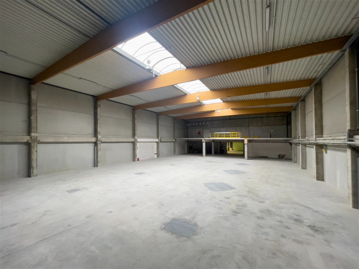 Industrie te  huur in Deinze 9800 13139.00€  slaapkamers 3560.00m² - Zoekertje 92413