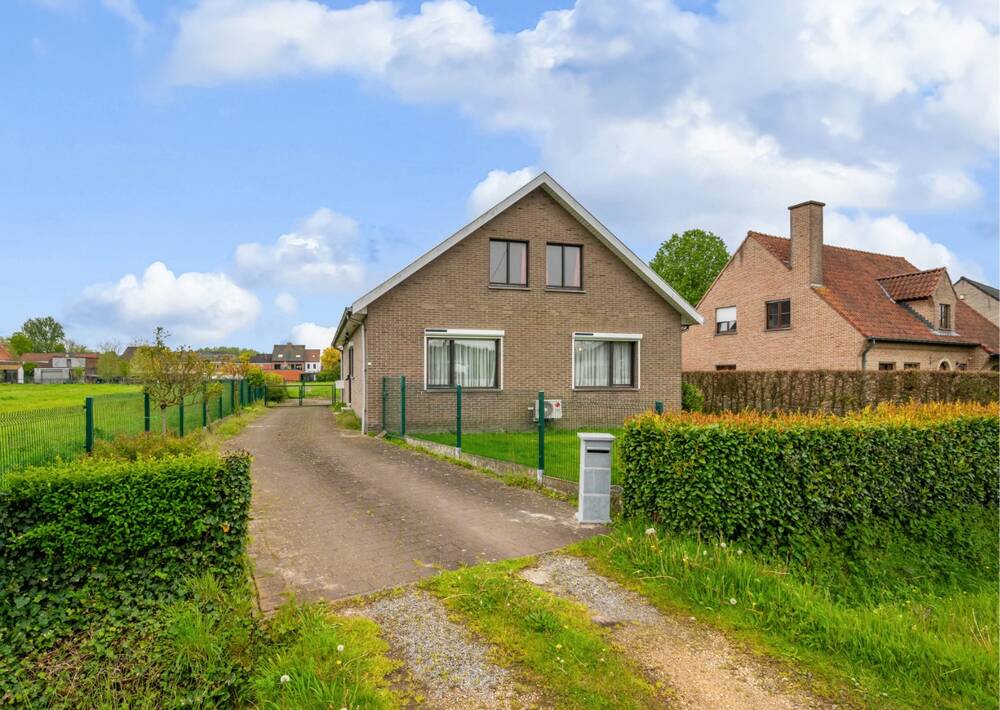 Bungalow te  koop in Wetteren 9230 310000.00€ 3 slaapkamers m² - Zoekertje 279227