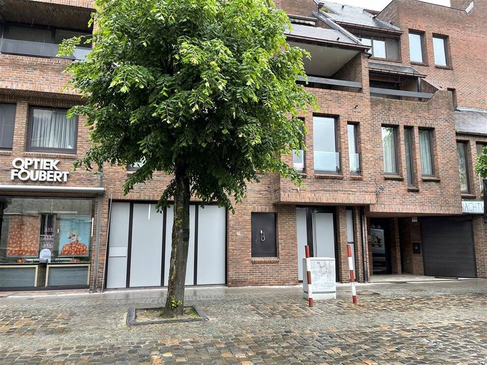 Commerciële ruimte te  huur in Kruibeke 9150 1600.00€  slaapkamers 148.00m² - Zoekertje 92748