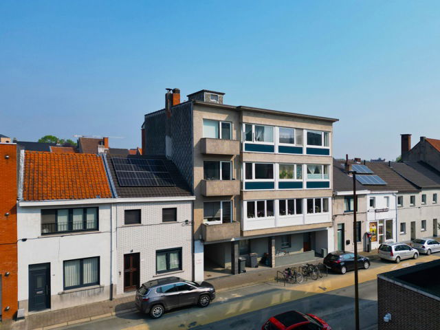 Appartementsgebouw te  koop in Sint-Niklaas 9100 220000.00€ 3 slaapkamers 212.00m² - Zoekertje 279246