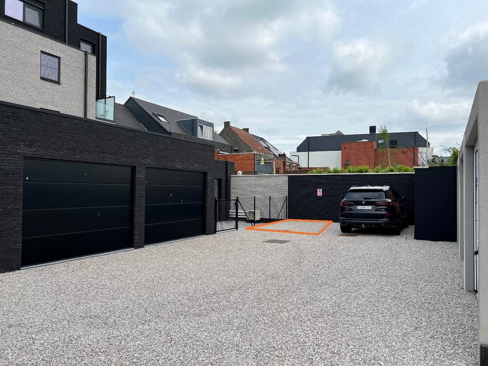 Parking & garage te  koop in Herzele 9550 12000.00€  slaapkamers m² - Zoekertje 92883