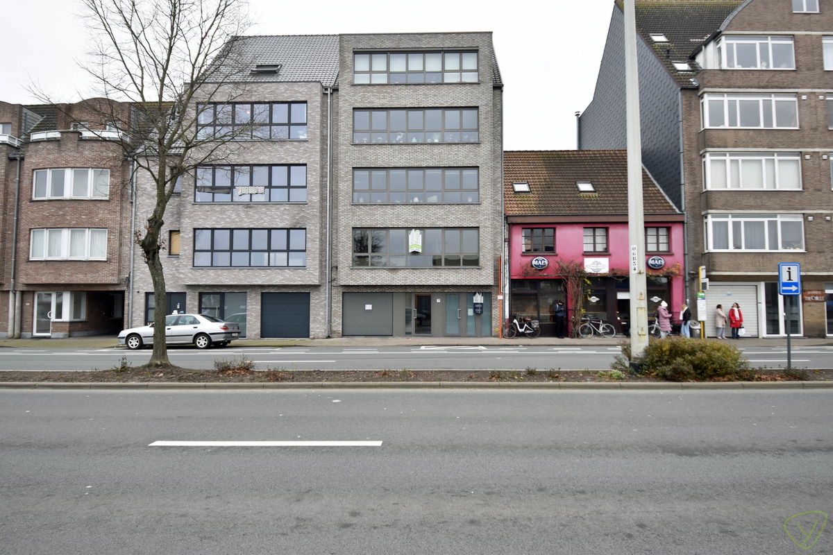 Appartement te  huur in Eeklo 9900 750.00€ 2 slaapkamers 104.00m² - Zoekertje 279324