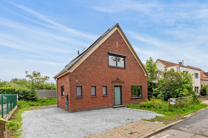 Huis te  koop in Heusden 9070 395000.00€ 2 slaapkamers 138.00m² - Zoekertje 279510