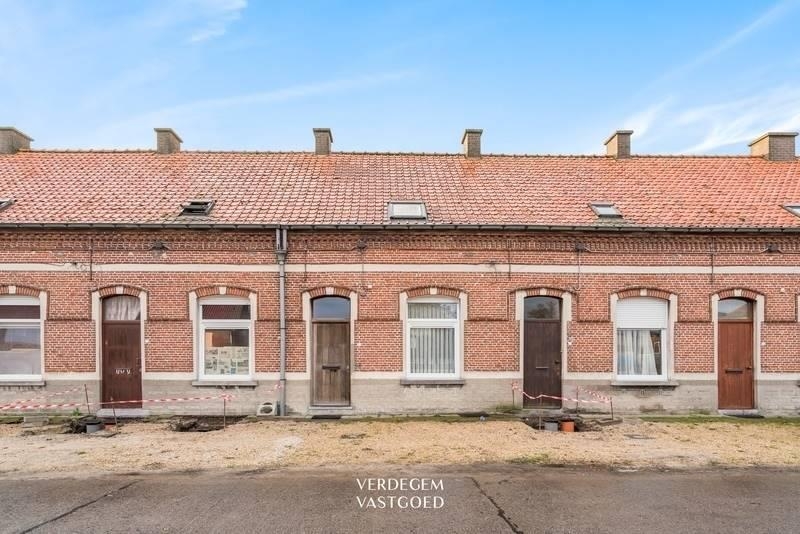 Huis te  koop in Sint-Laureins 9980 119000.00€ 2 slaapkamers m² - Zoekertje 250237