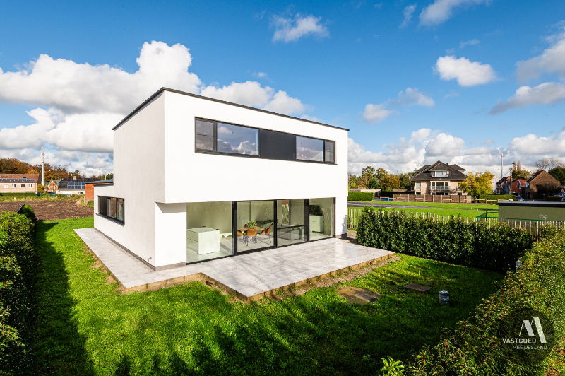 Villa te  koop in Maldegem 9990 795000.00€ 4 slaapkamers 217.00m² - Zoekertje 279689