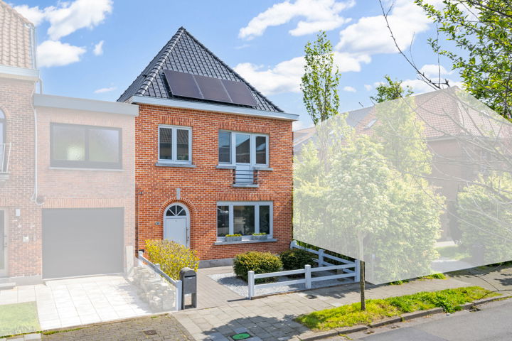 Huis te  koop in Wondelgem 9032 449000.00€ 3 slaapkamers 165.00m² - Zoekertje 279717