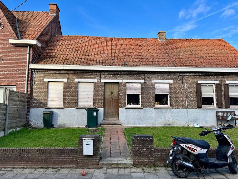 Huis te  koop in Heurne 9700 140000.00€ 2 slaapkamers m² - Zoekertje 279793