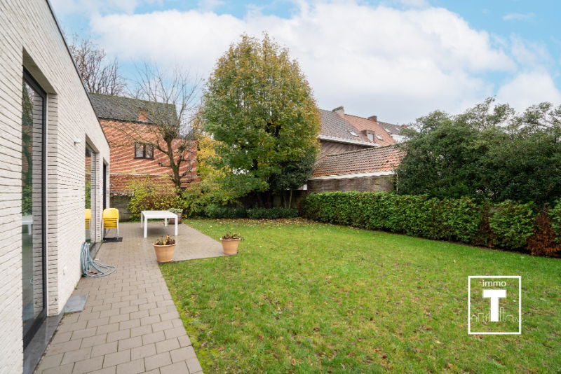 Appartement te  koop in Gentbrugge 9050 545000.00€ 3 slaapkamers m² - Zoekertje 279954