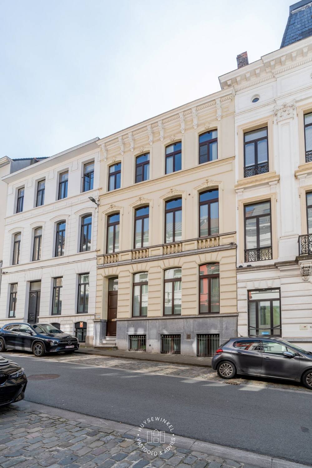 Herenhuis te  koop in Gent 9000 1290000.00€ 6 slaapkamers 483.00m² - Zoekertje 279868